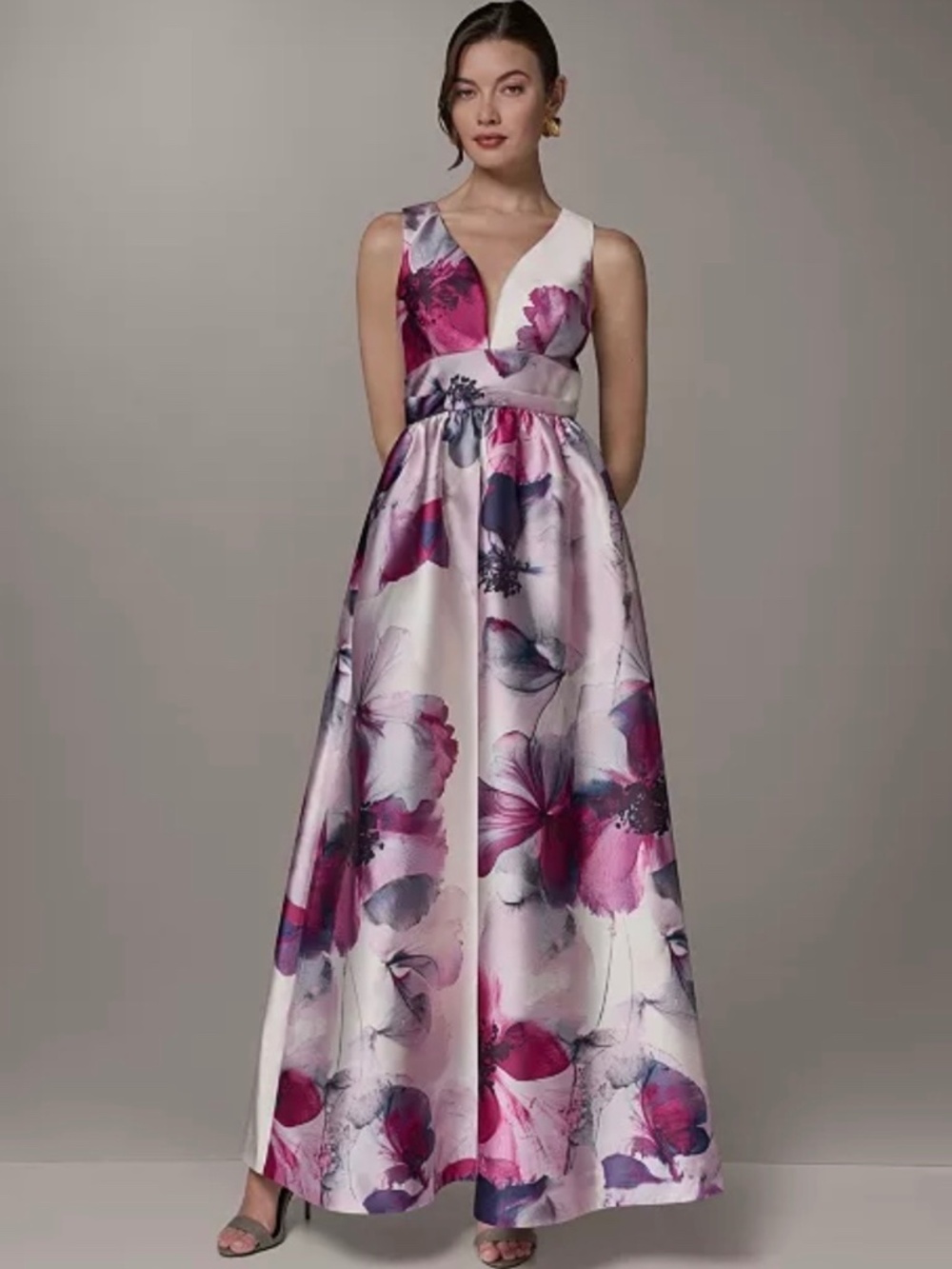 Elegant gown new with tags
